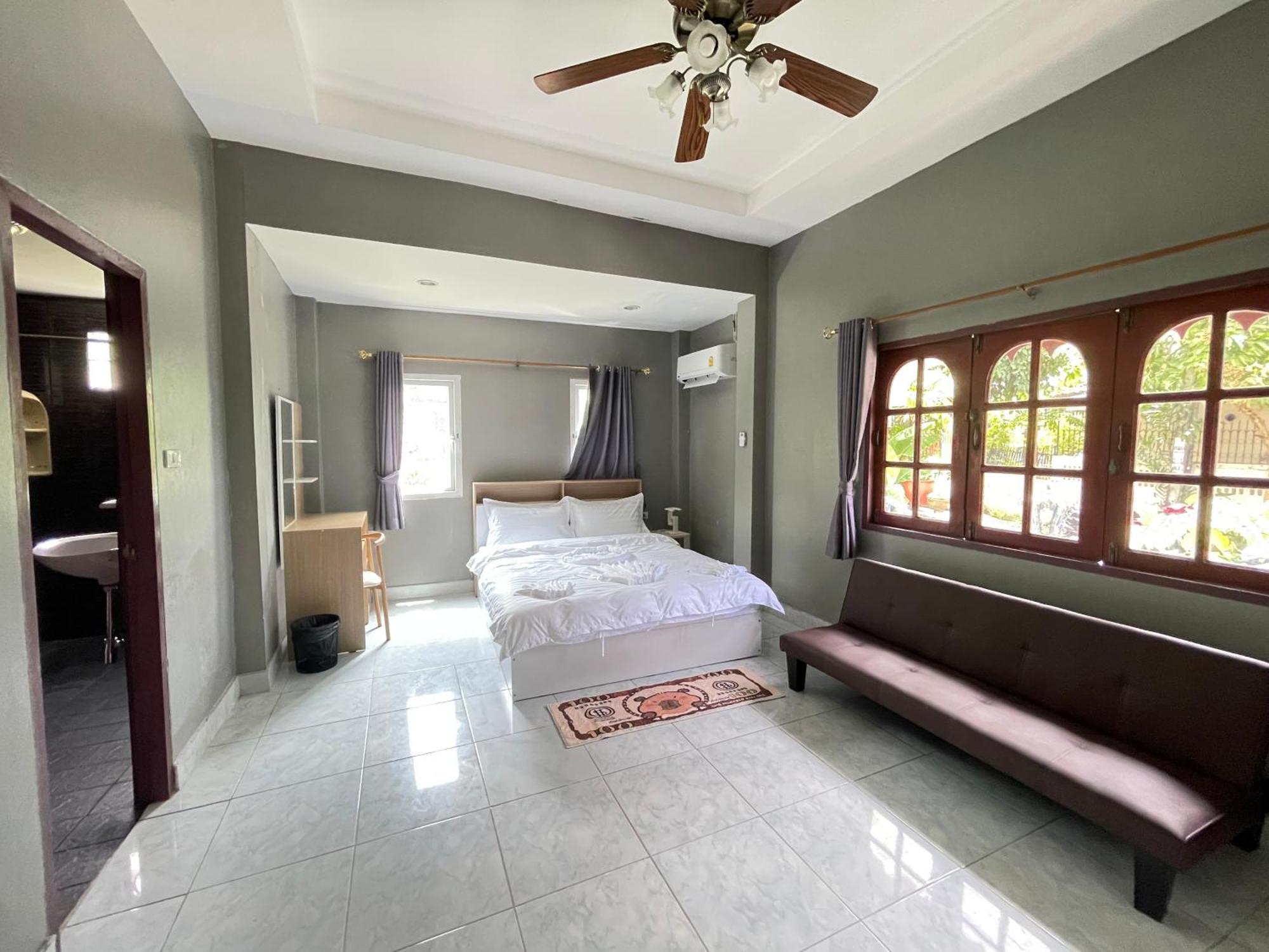 Phuket Plan B House Privatunterkunft *