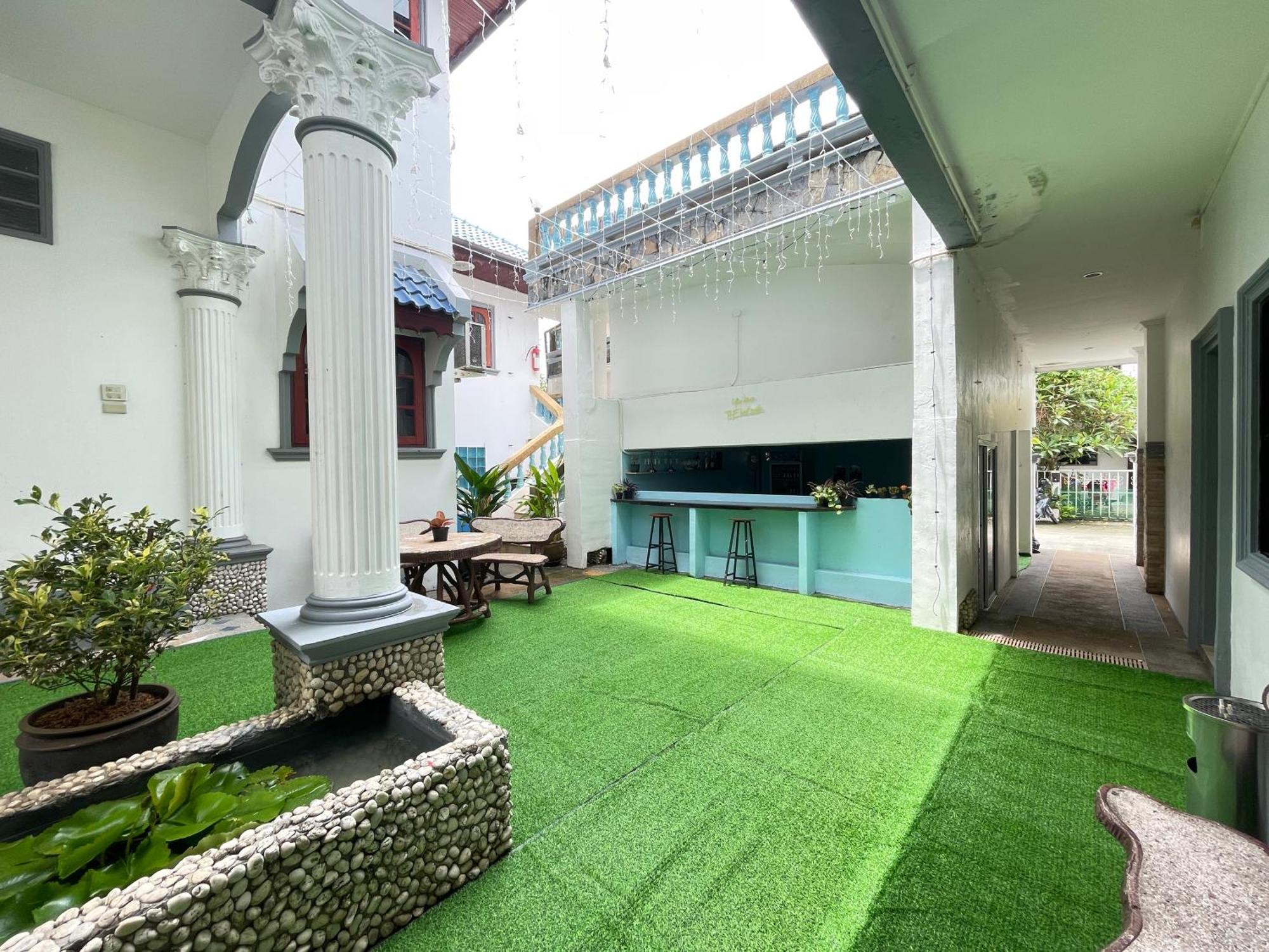Phuket Plan B House Privatunterkunft