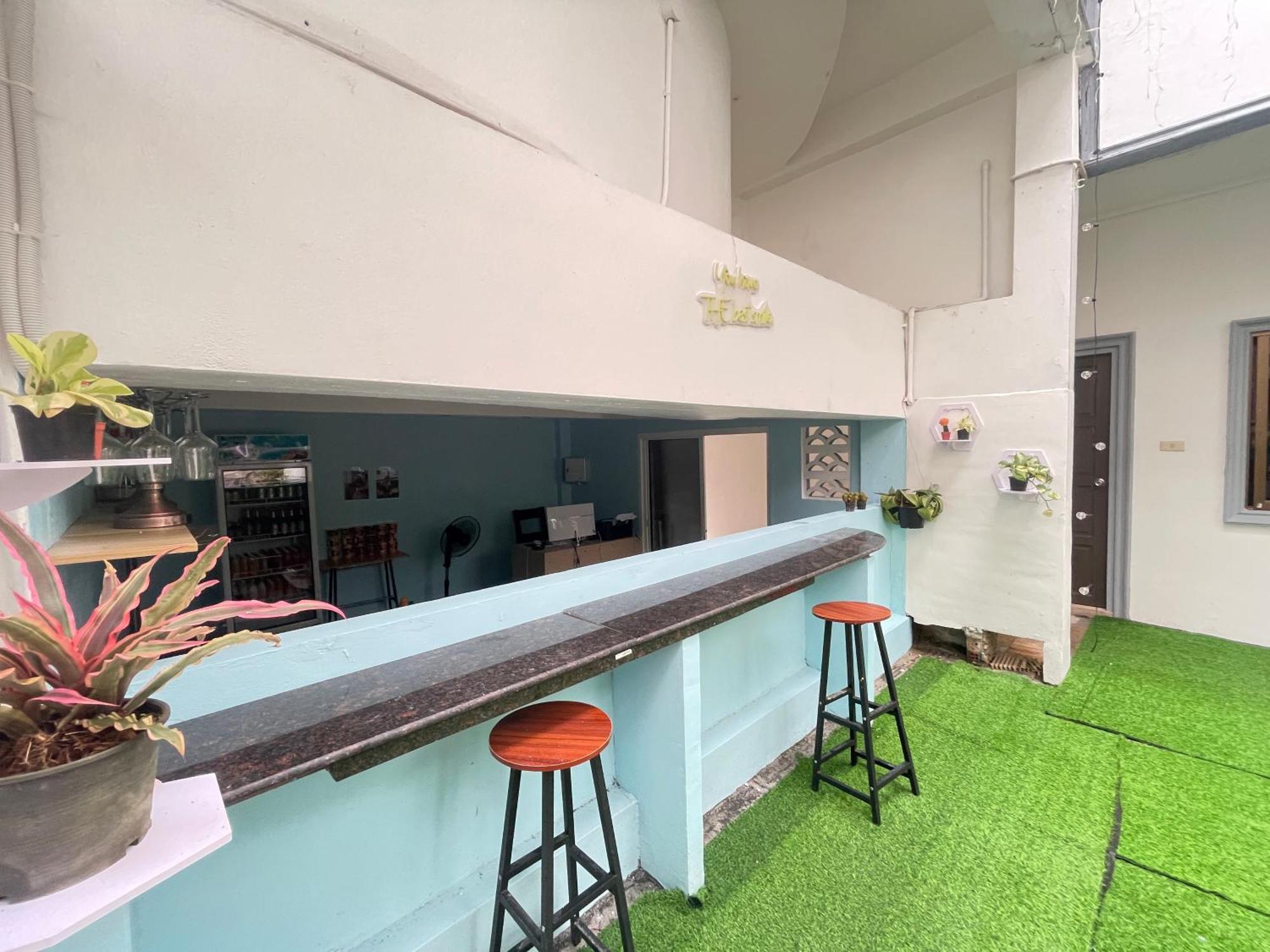 Phuket Plan B House Homestay