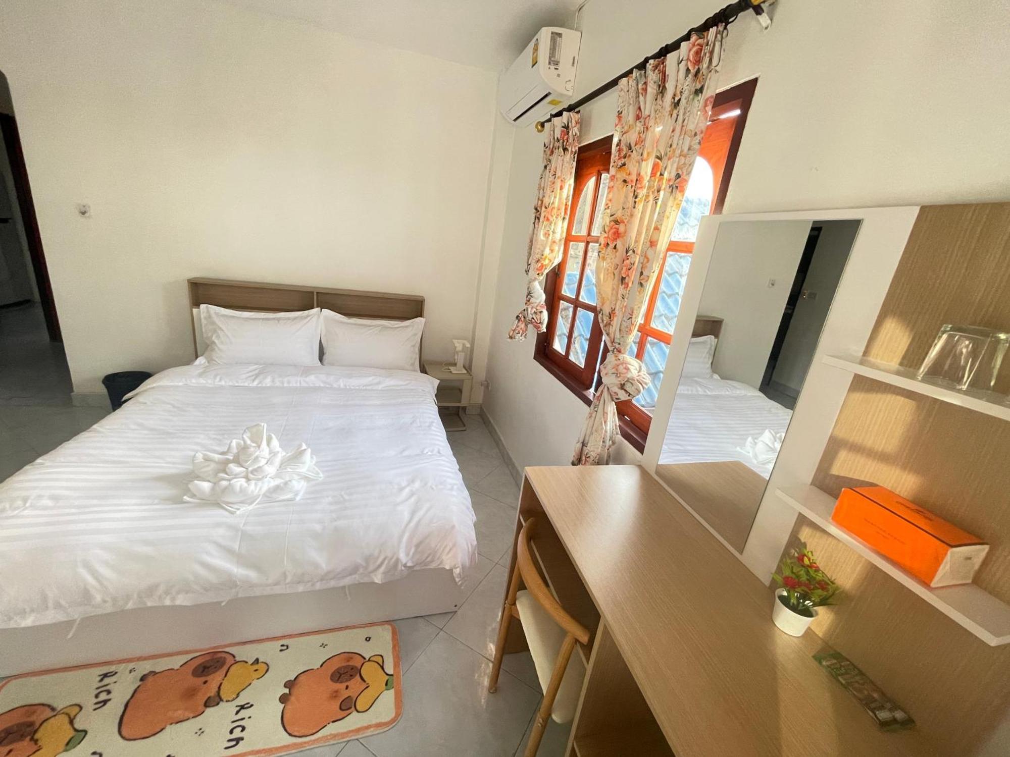 Privatunterkunft Phuket Plan B House