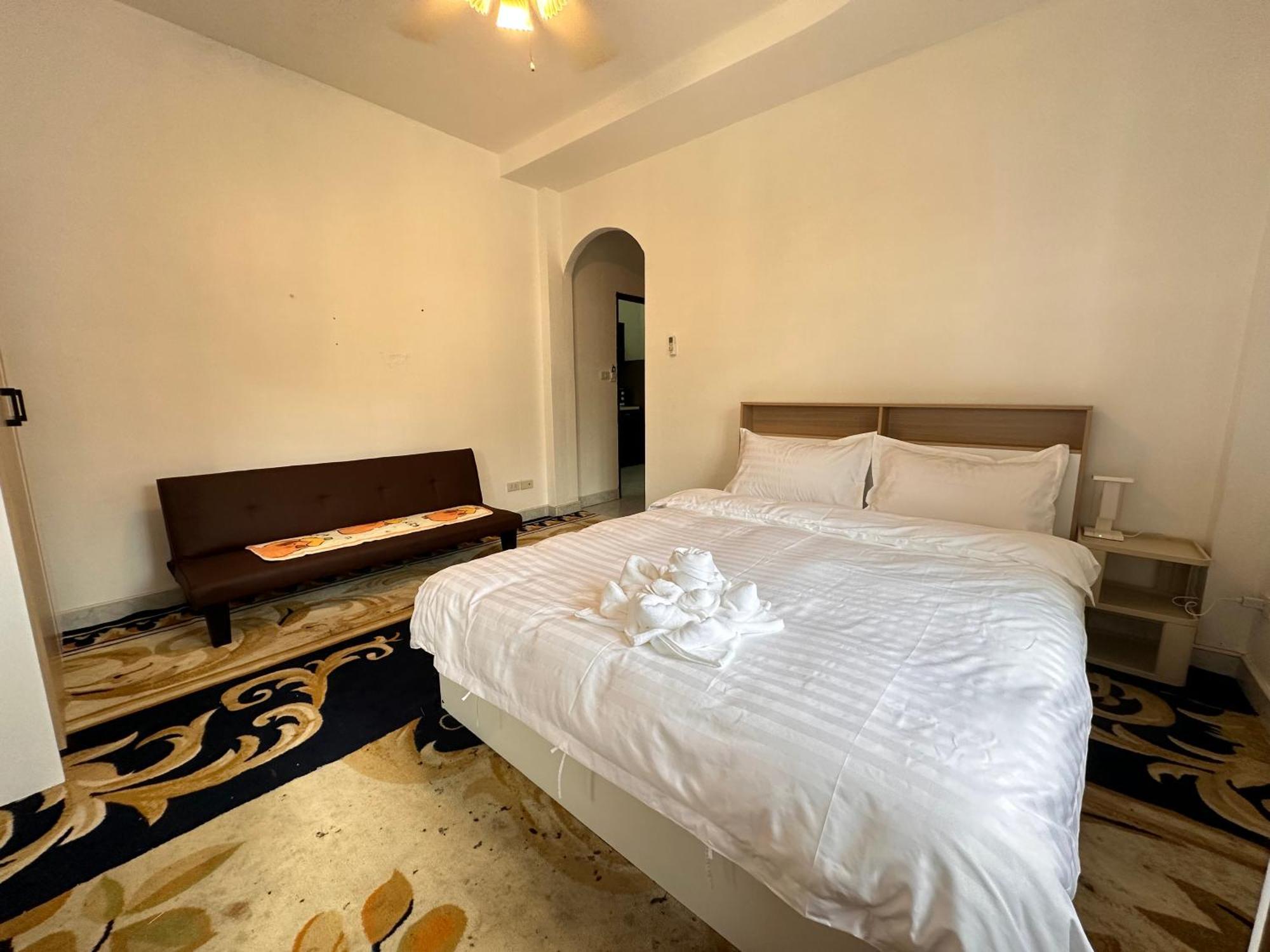 Phuket Plan B House * Patong