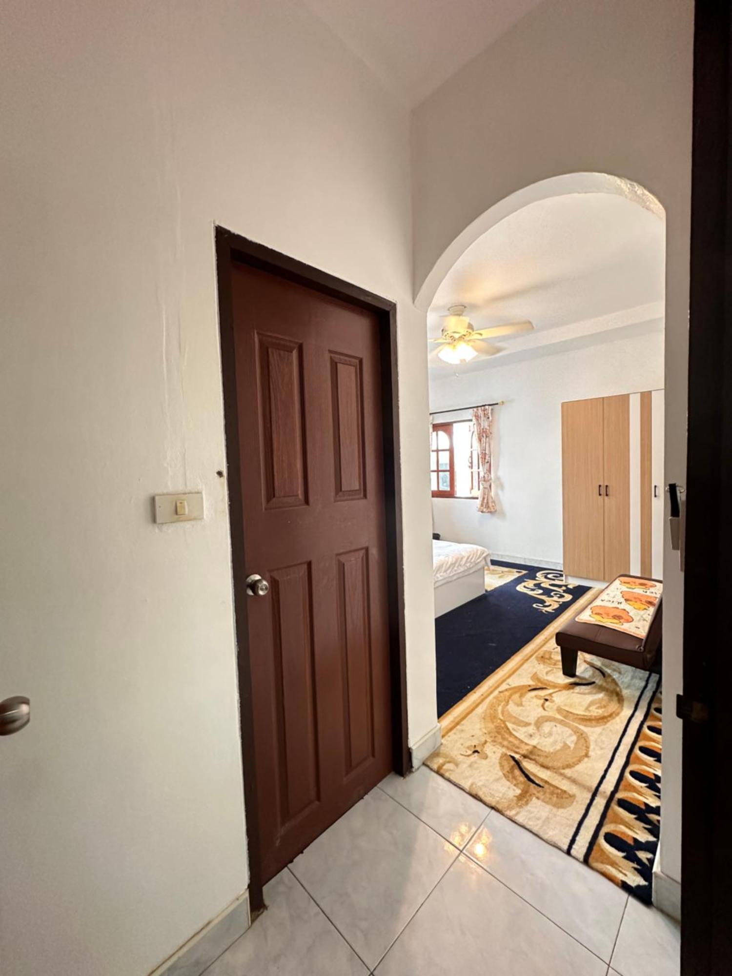 Phuket Plan B House Privatunterkunft