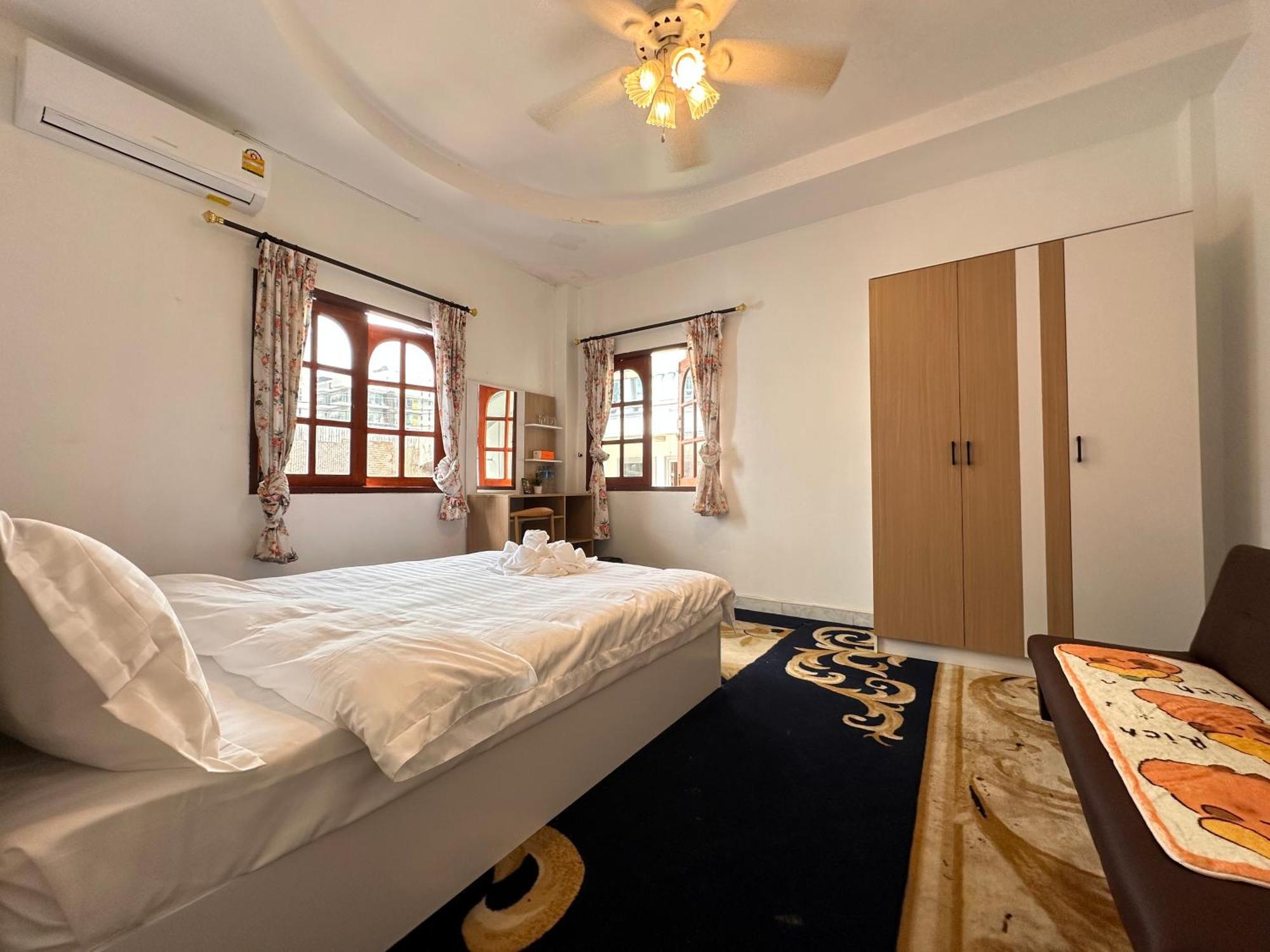 Phuket Plan B House Rum i privatbostad *